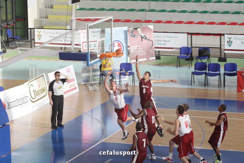 110919 basket 068_tn.jpg